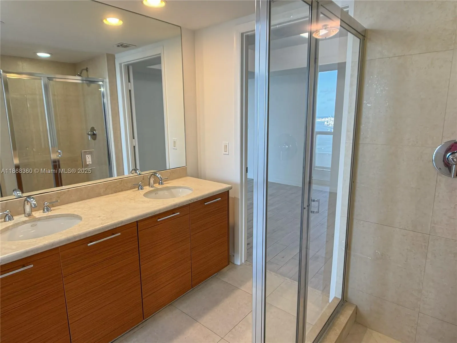 50 Biscayne Blvd, #3104