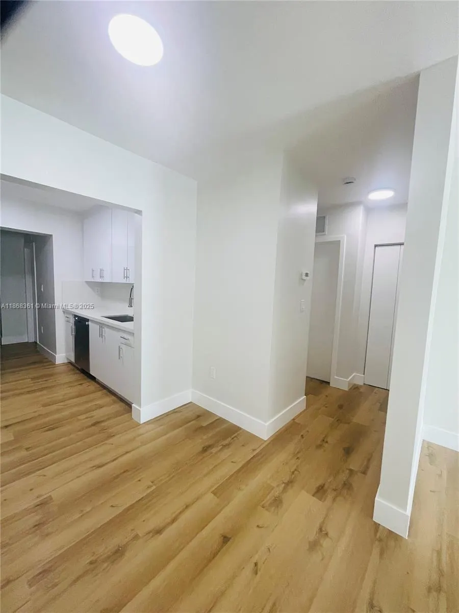 1145 NW 25th St