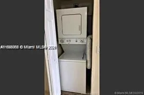 342 Lakeview Dr, #102