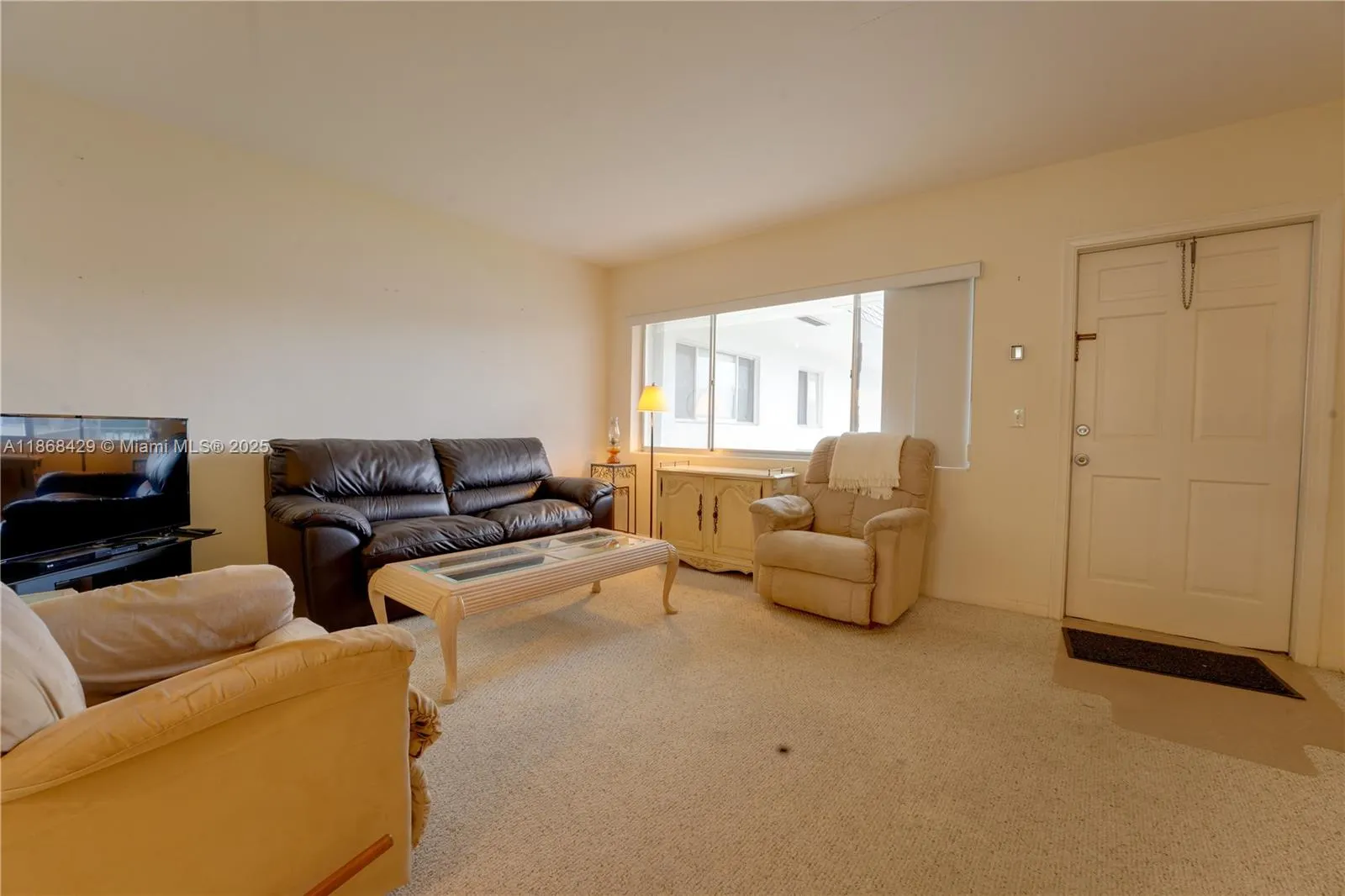 3280 Cynthia Ln, #205