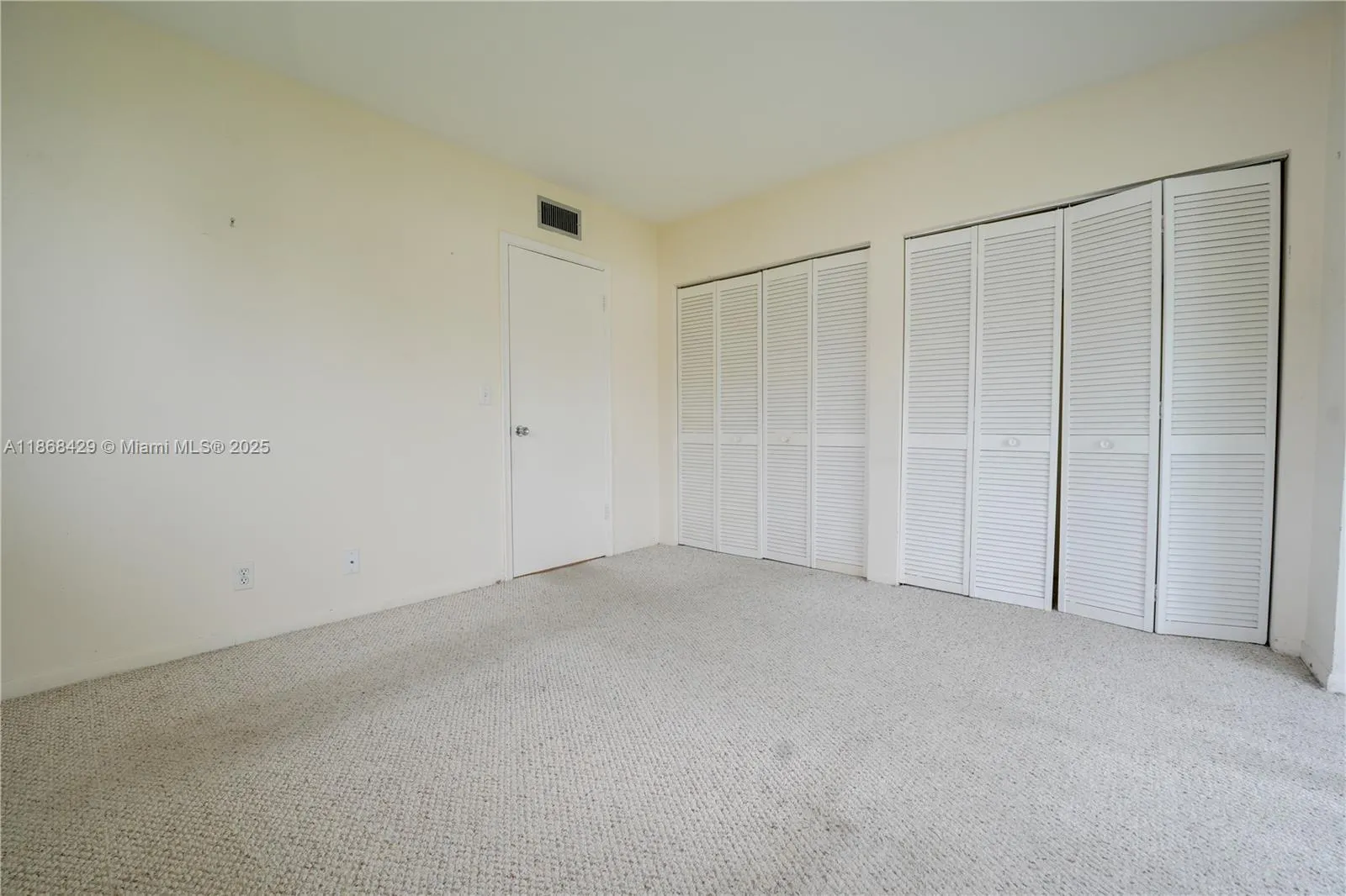 3280 Cynthia Ln, #205