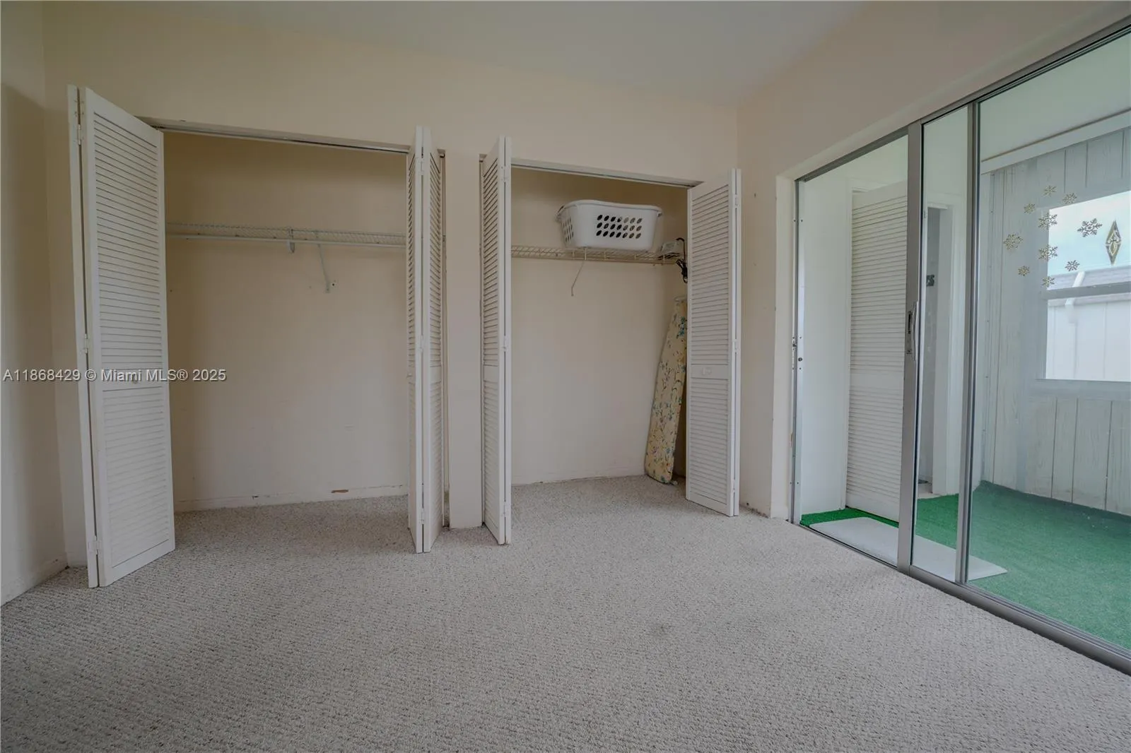 3280 Cynthia Ln, #205
