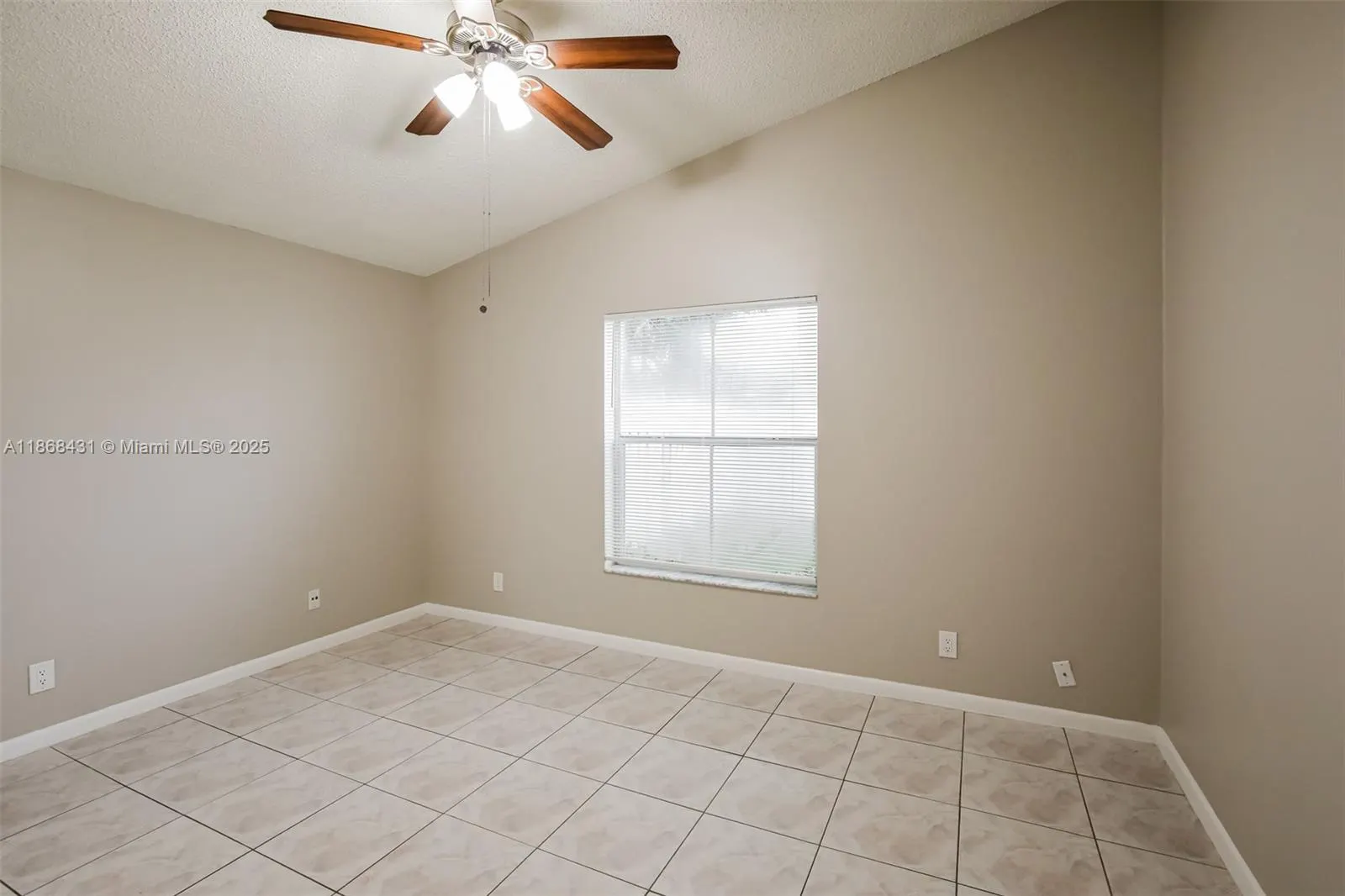 6553 Bayfront Dr