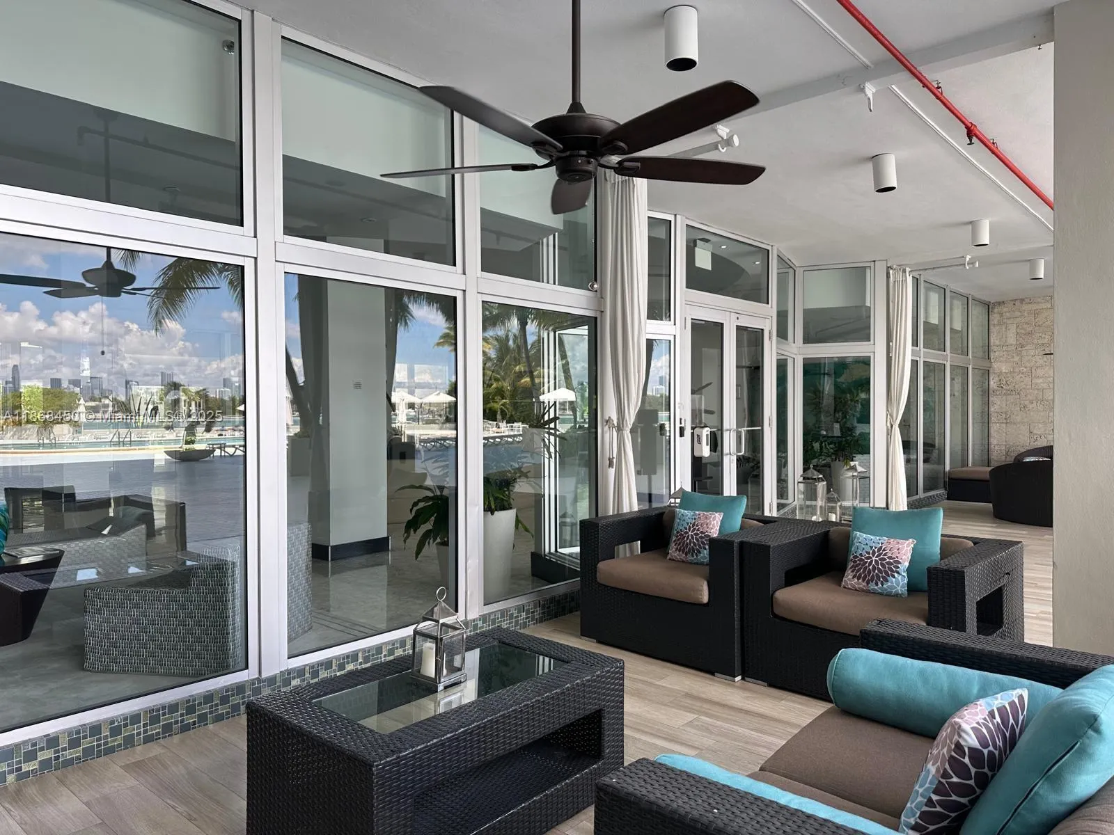 1200 West Ave, #927