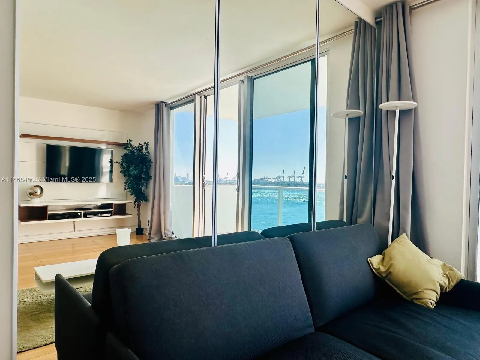 1200 West Ave, #927