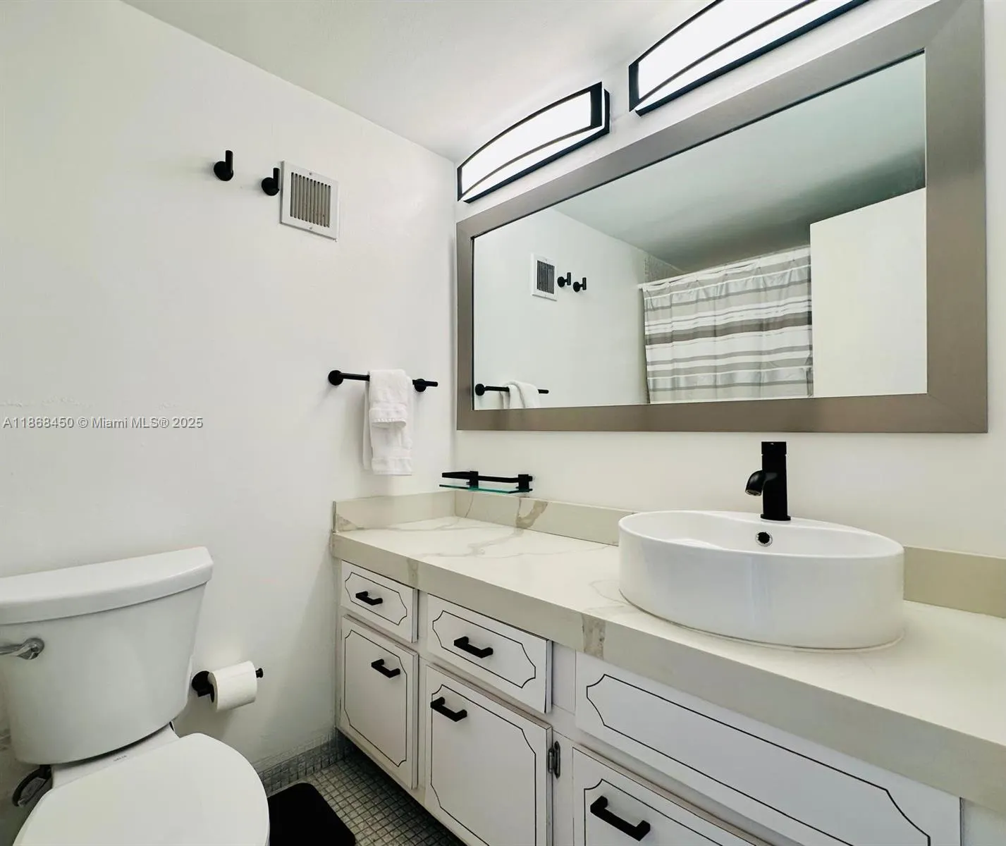 1200 West Ave, #927