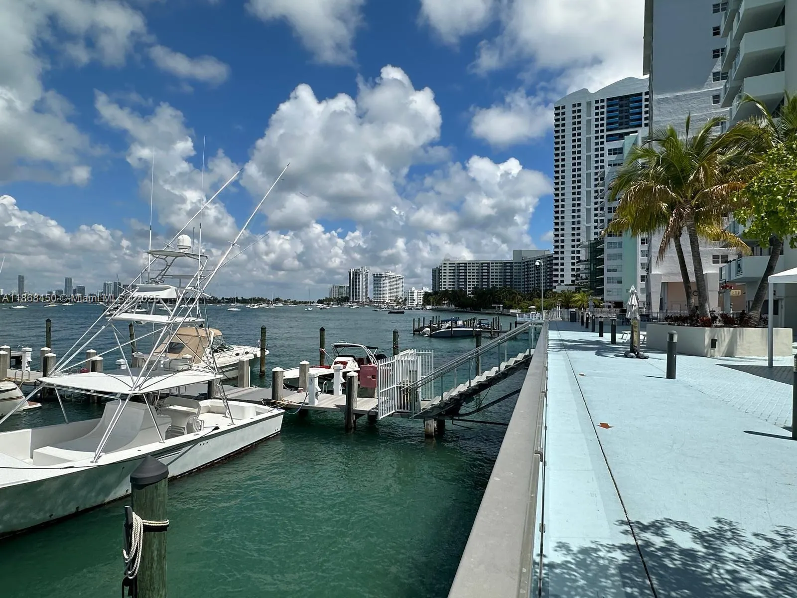 1200 West Ave, #927