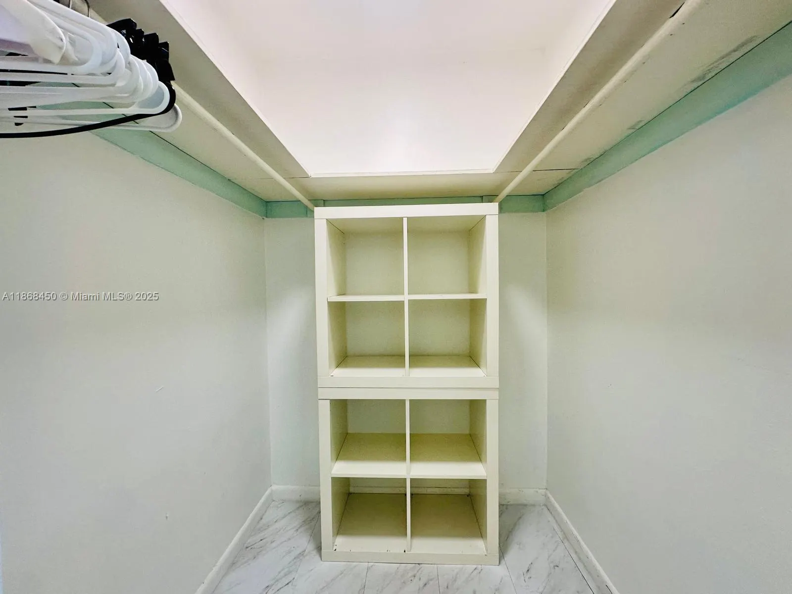 1200 West Ave, #927