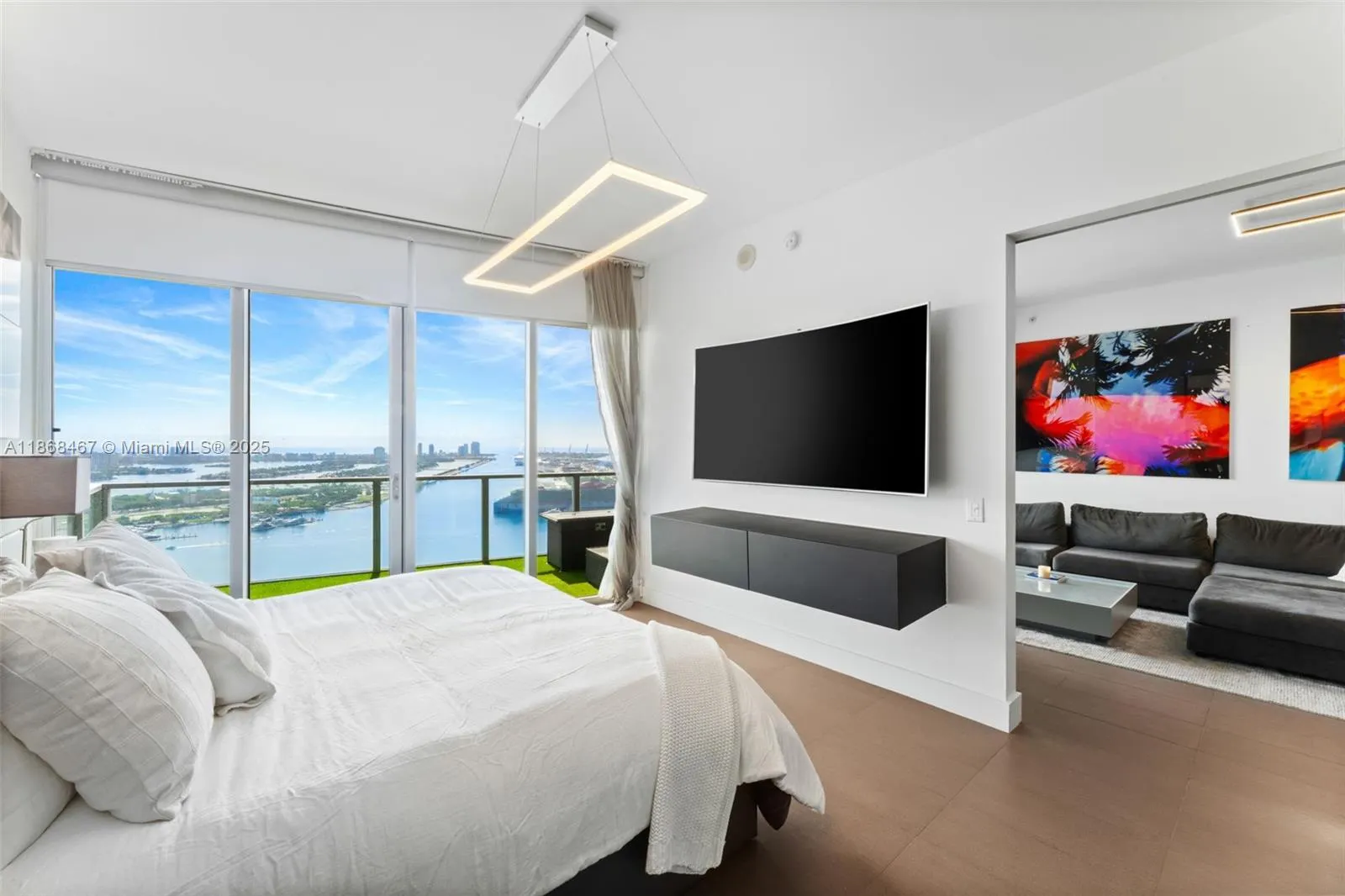 1100 Biscayne Blvd, #4004