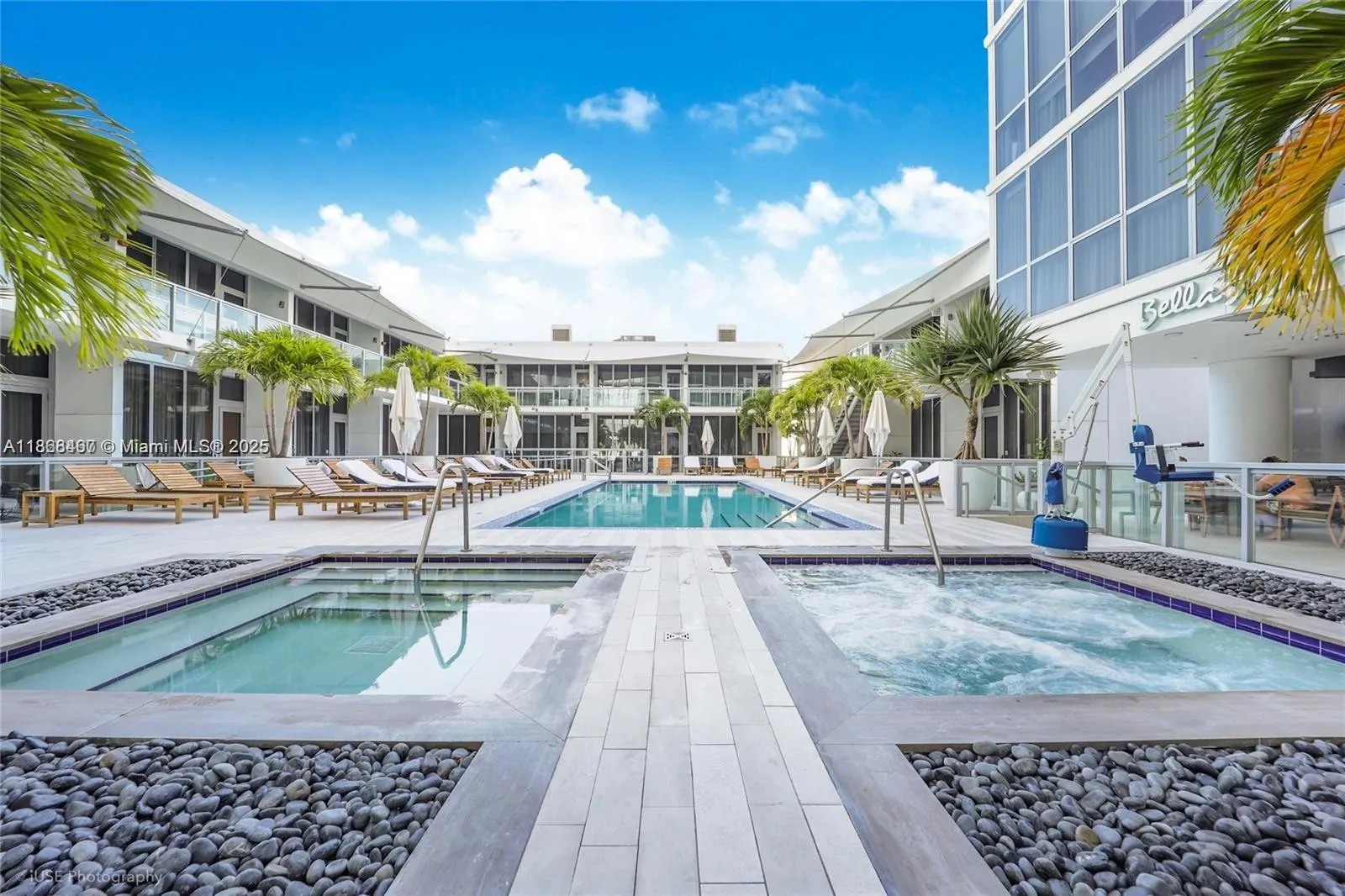 1100 Biscayne Blvd, #4004