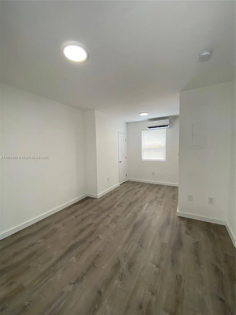 5801 NW 1st Ave, #5801
