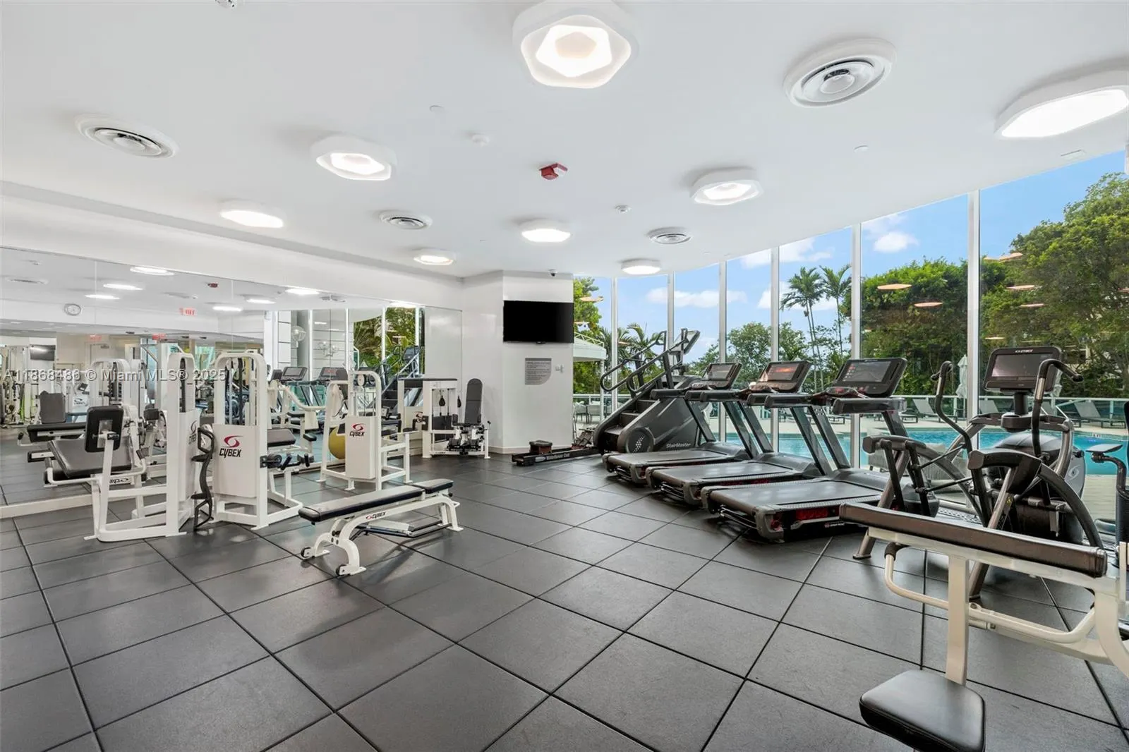 2127 Brickell Ave, #1504