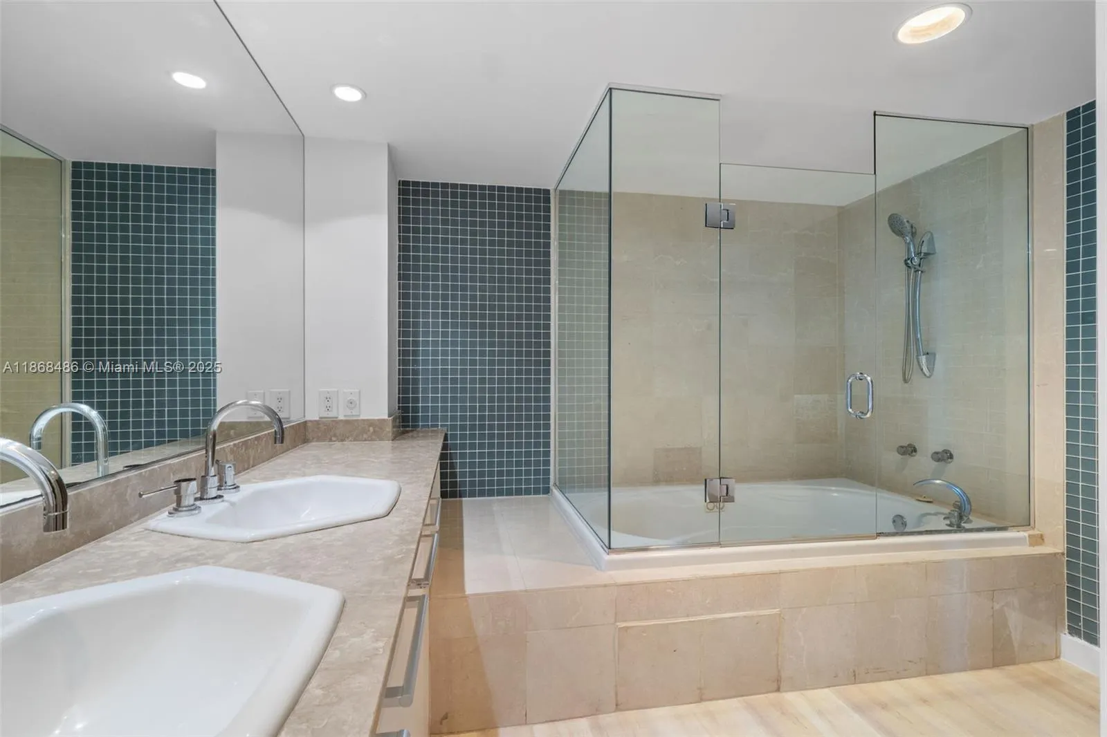 2127 Brickell Ave, #1504