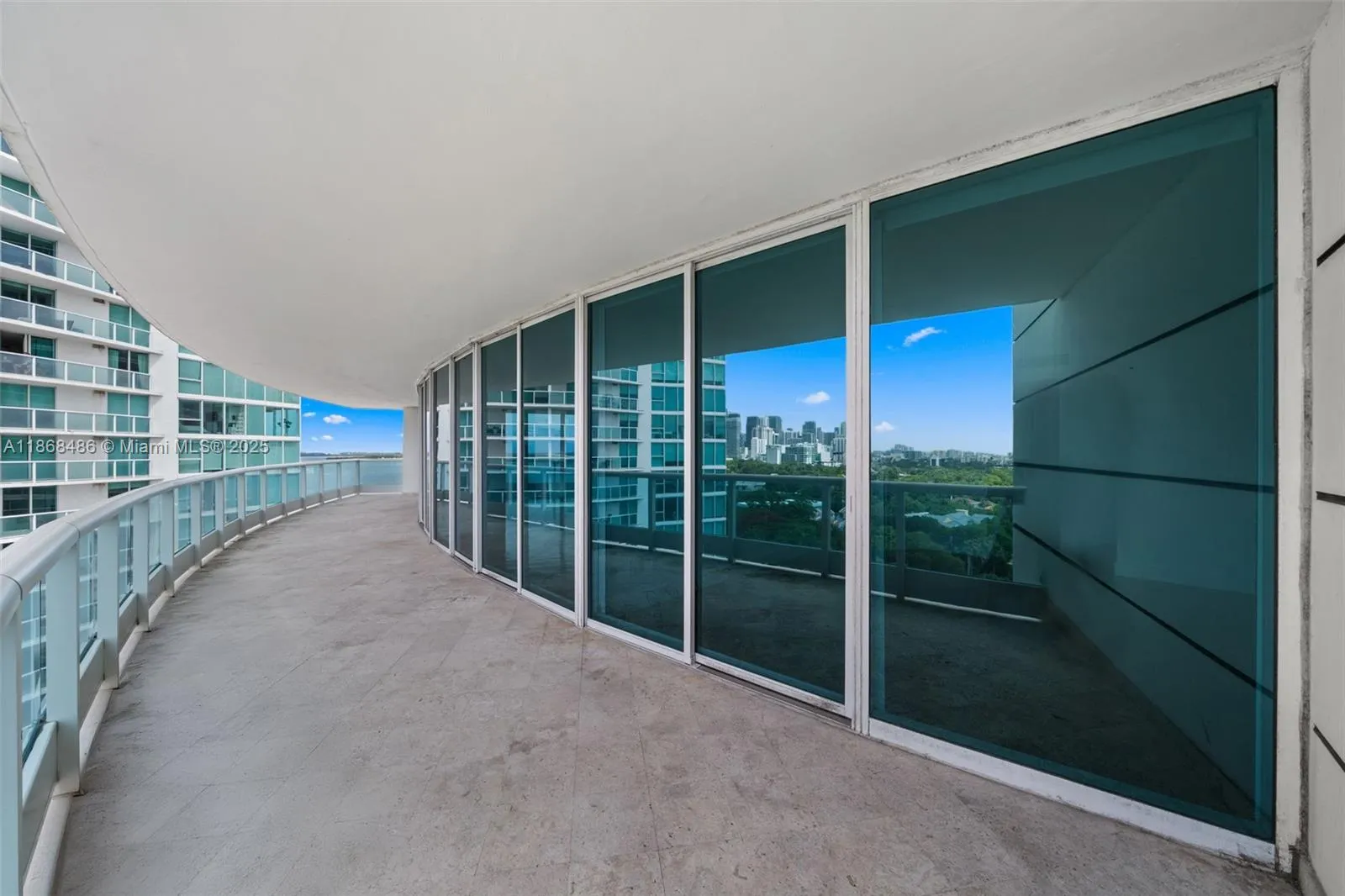2127 Brickell Ave, #1504