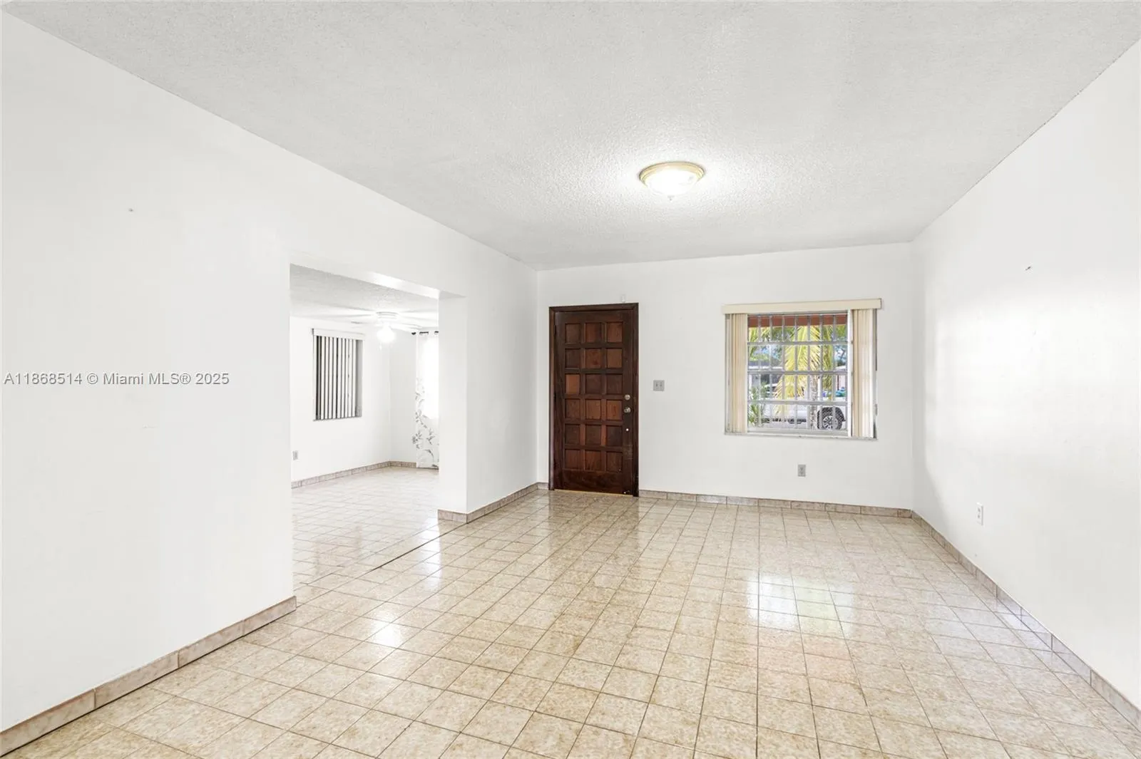 120 SW 52nd Pl