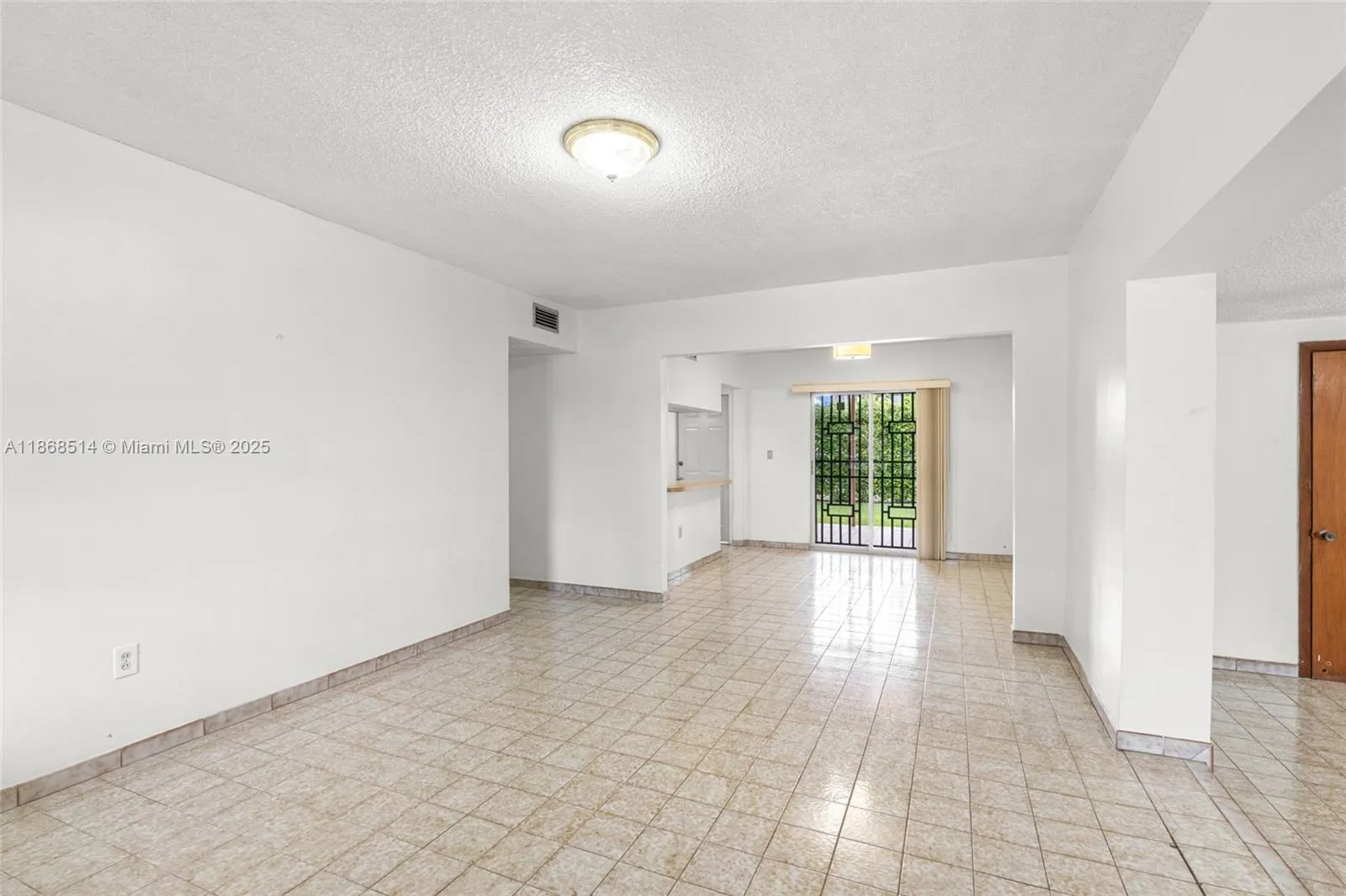 120 SW 52nd Pl