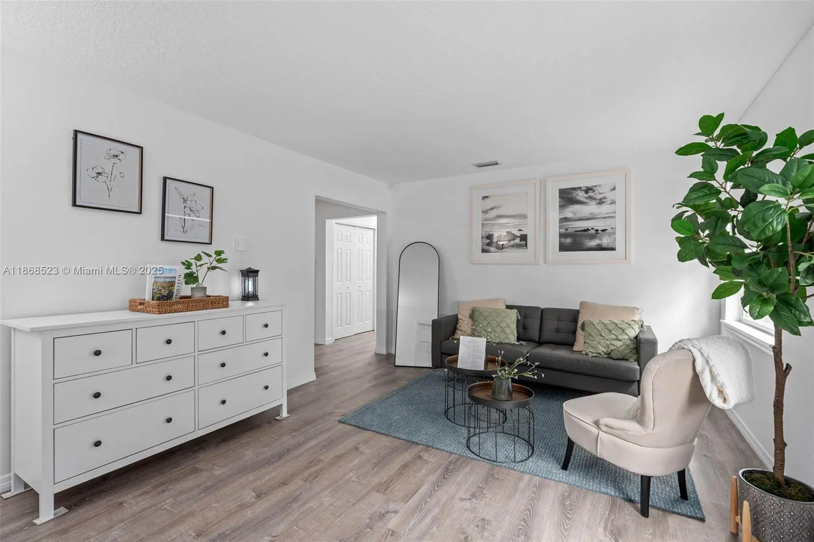 4255 Wee Street, #4255