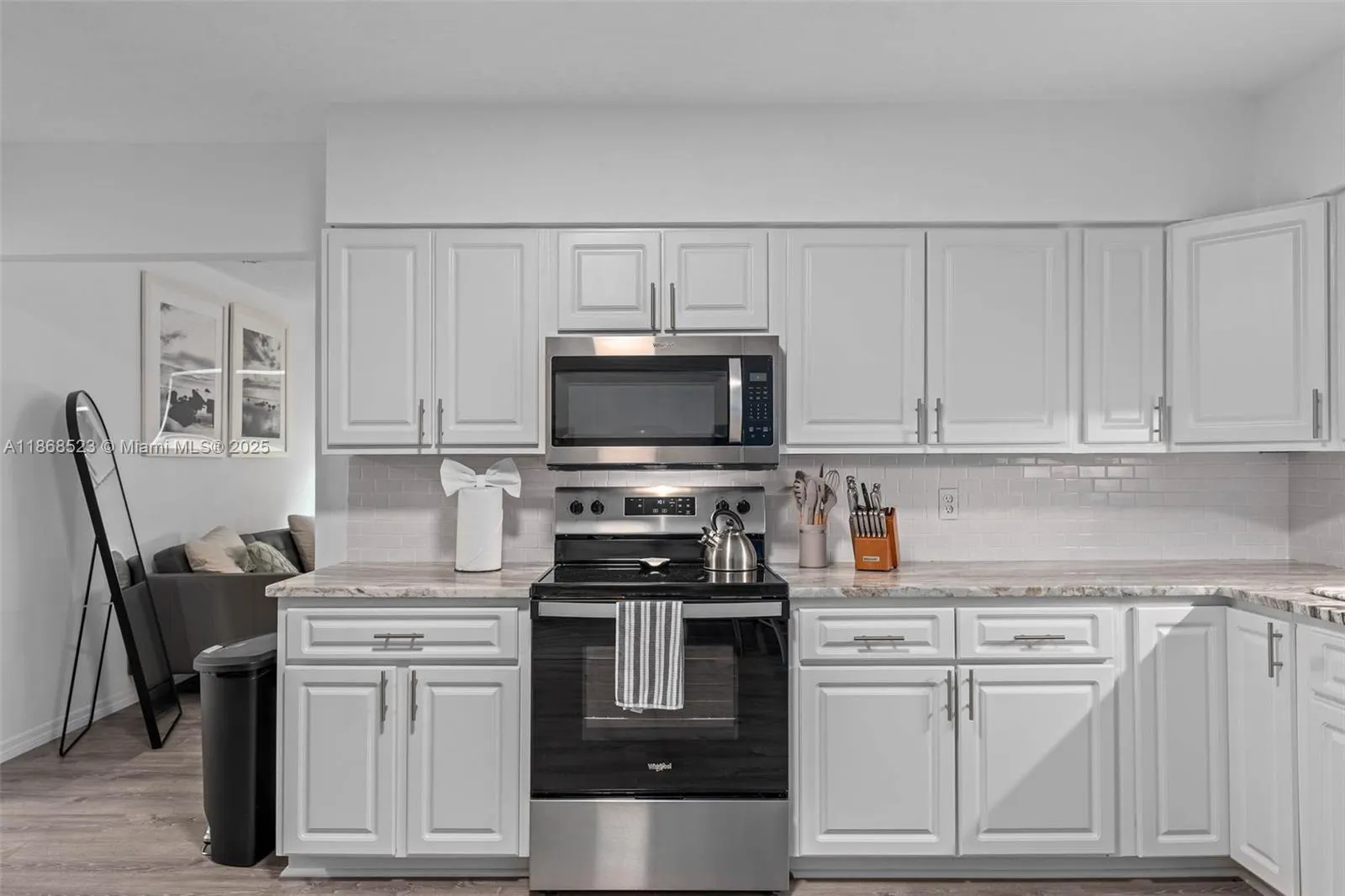4255 Wee Street, #4255