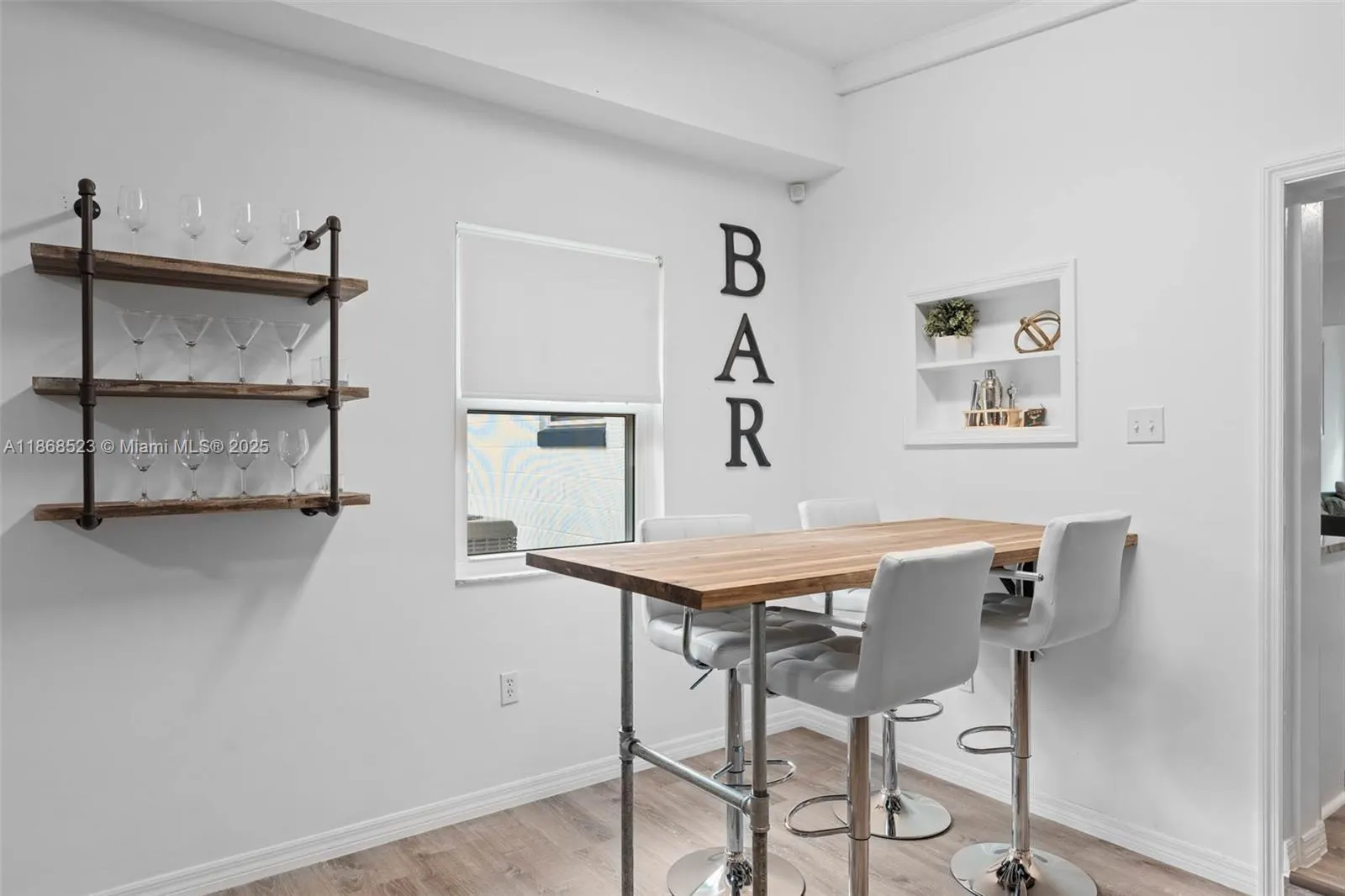 4255 Wee Street, #4255