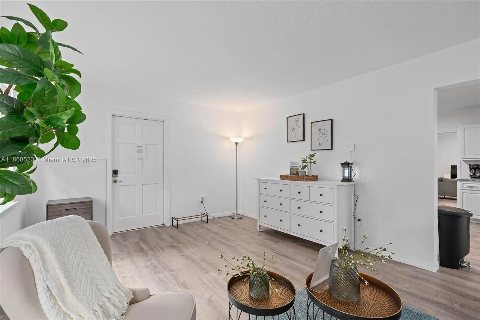4255 Wee Street, #4255