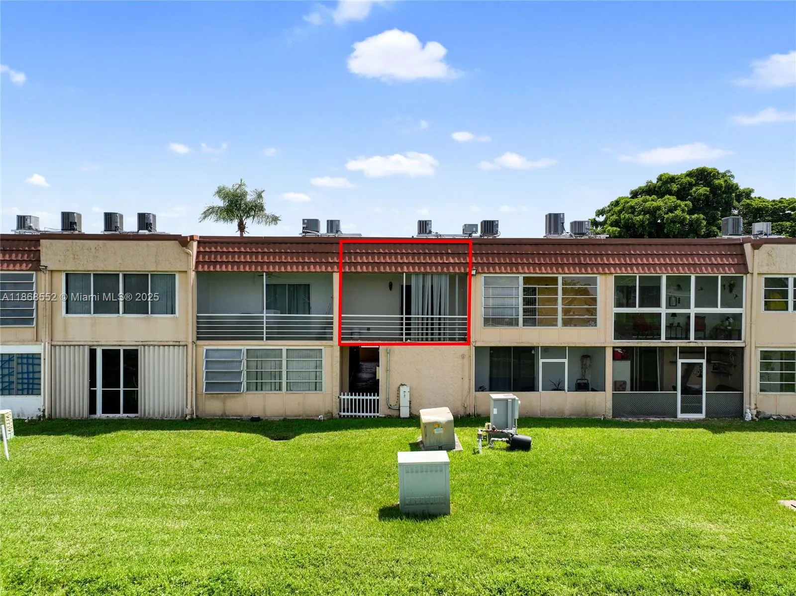 9021 Sunrise Lakes Blvd, #211