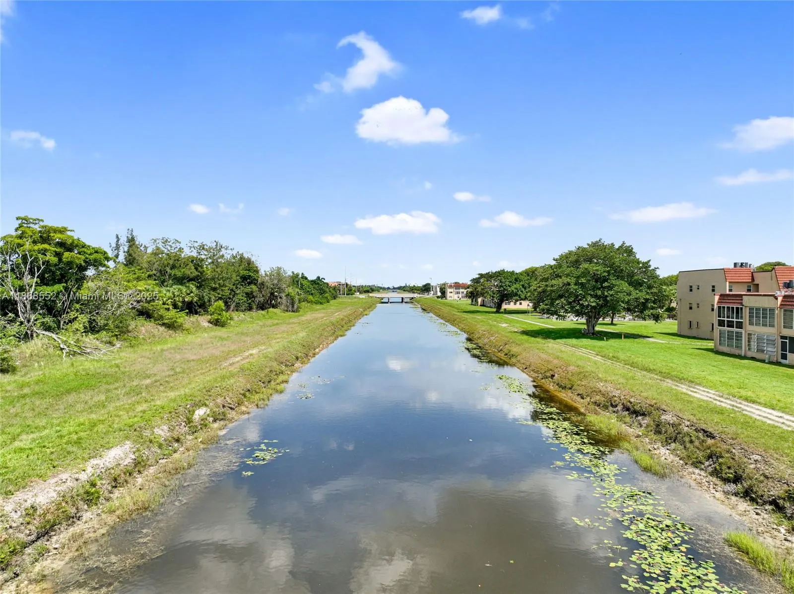 9021 Sunrise Lakes Blvd, #211