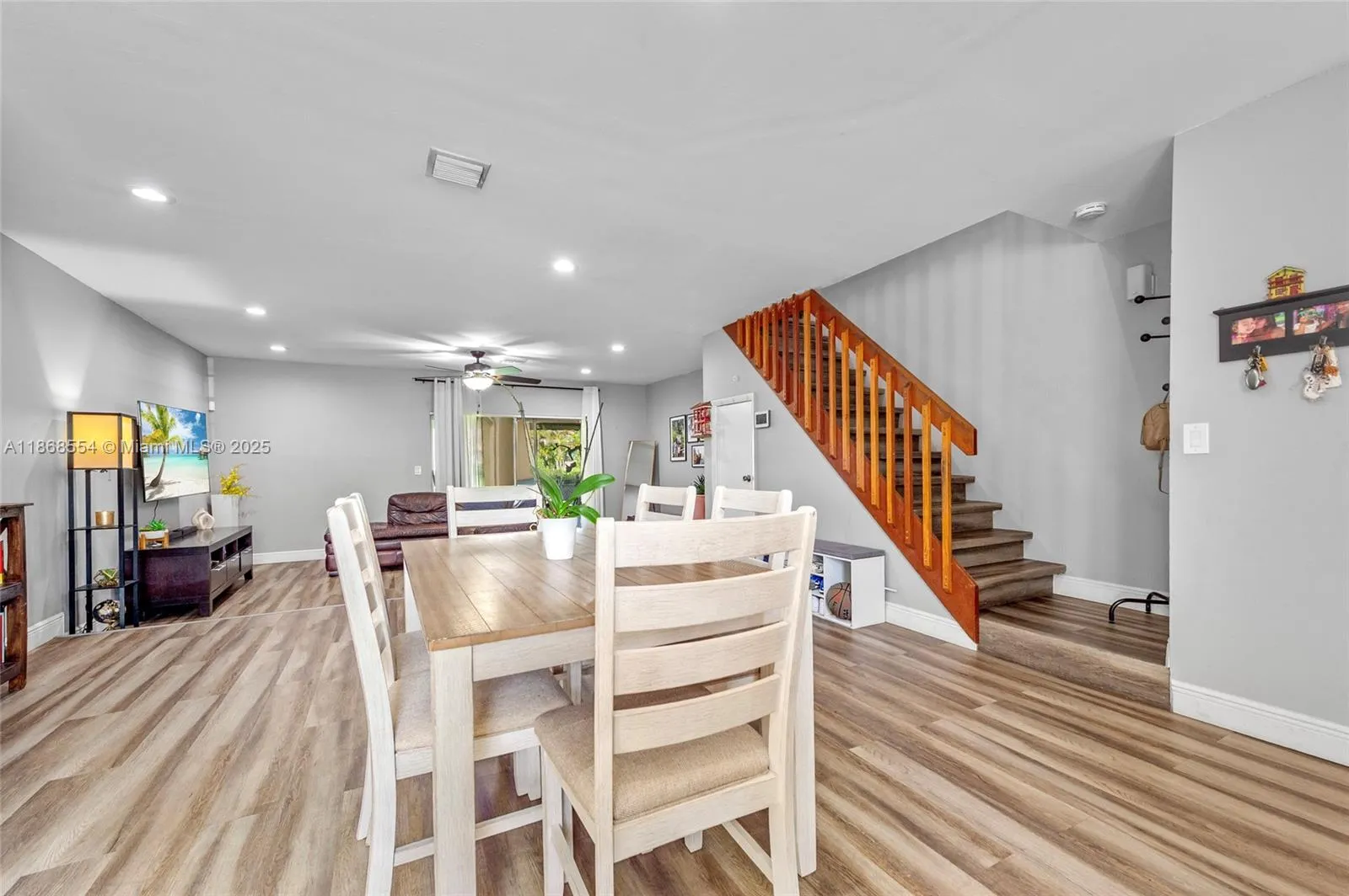 7068 Woodmont Ave