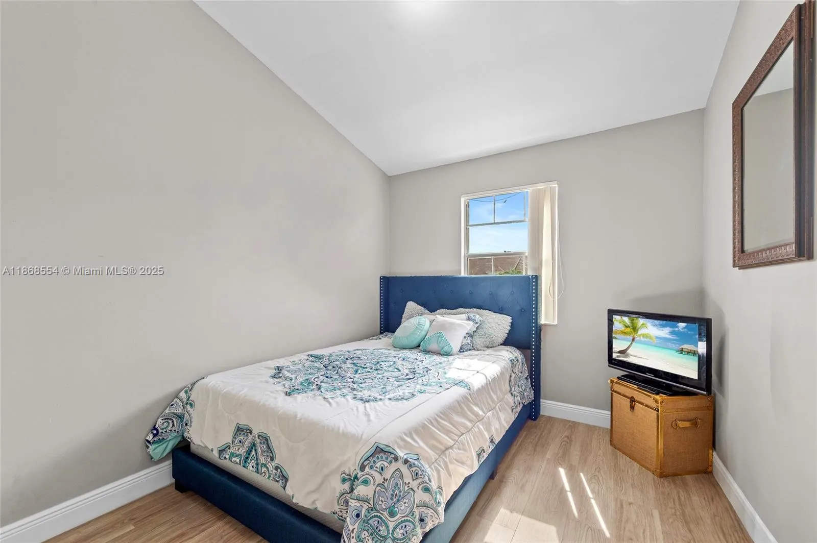 7068 Woodmont Ave