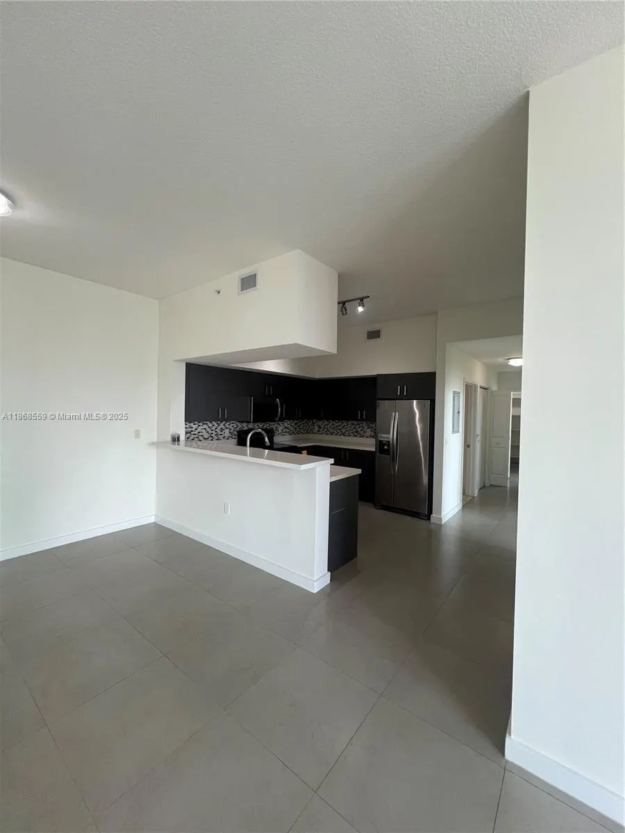 729 NW 2nd St, #1225