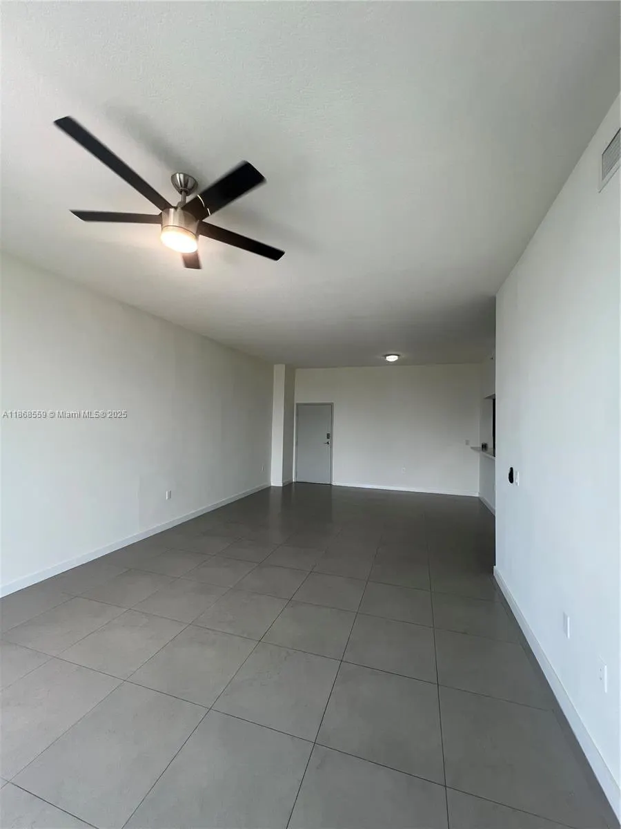 729 NW 2nd St, #1225