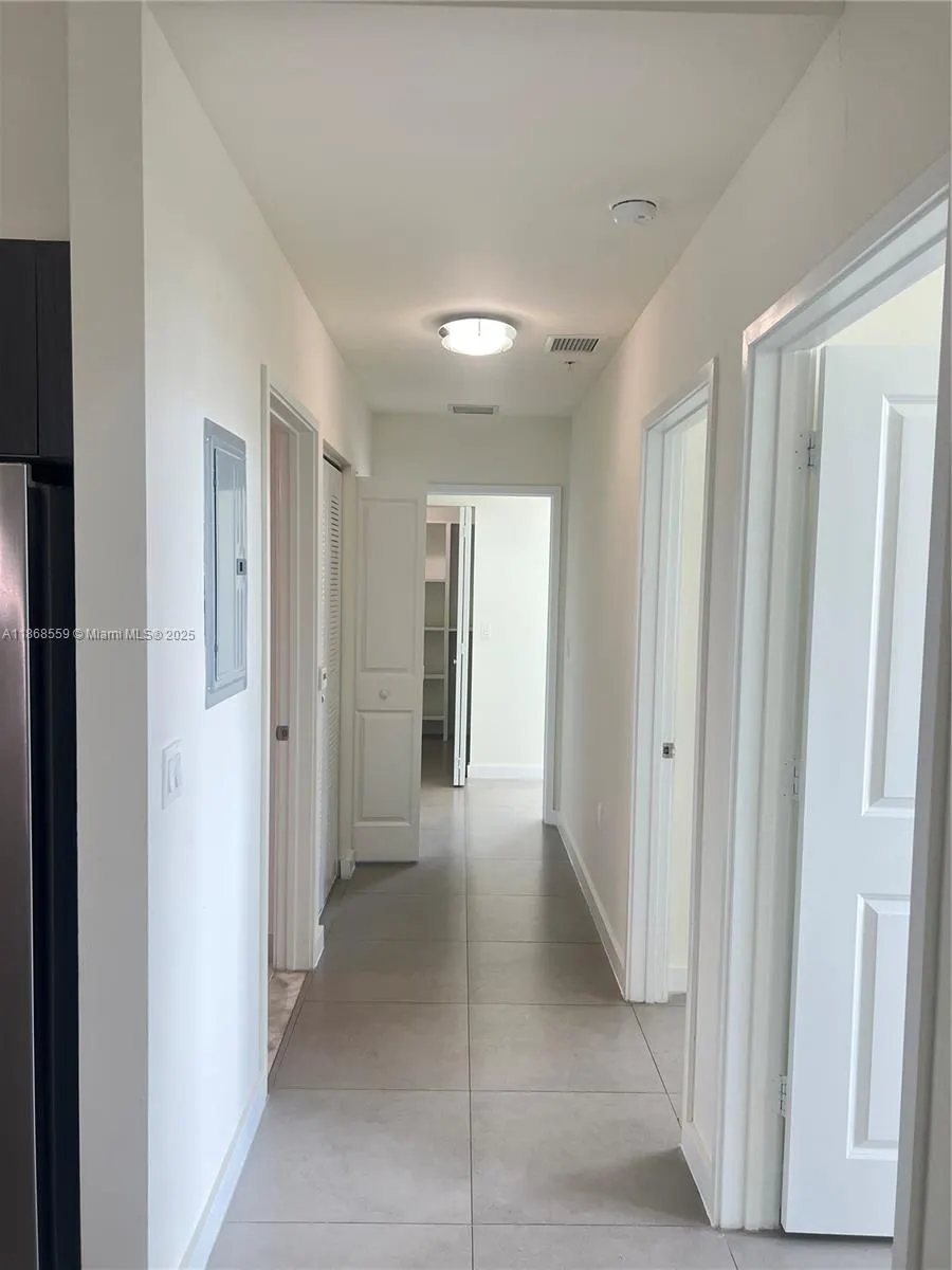 729 NW 2nd St, #1225