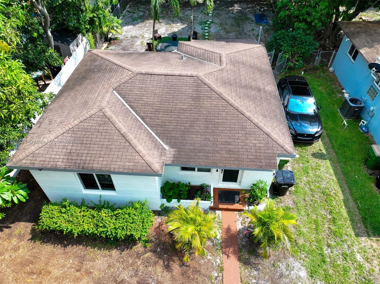 886 NE 134th St