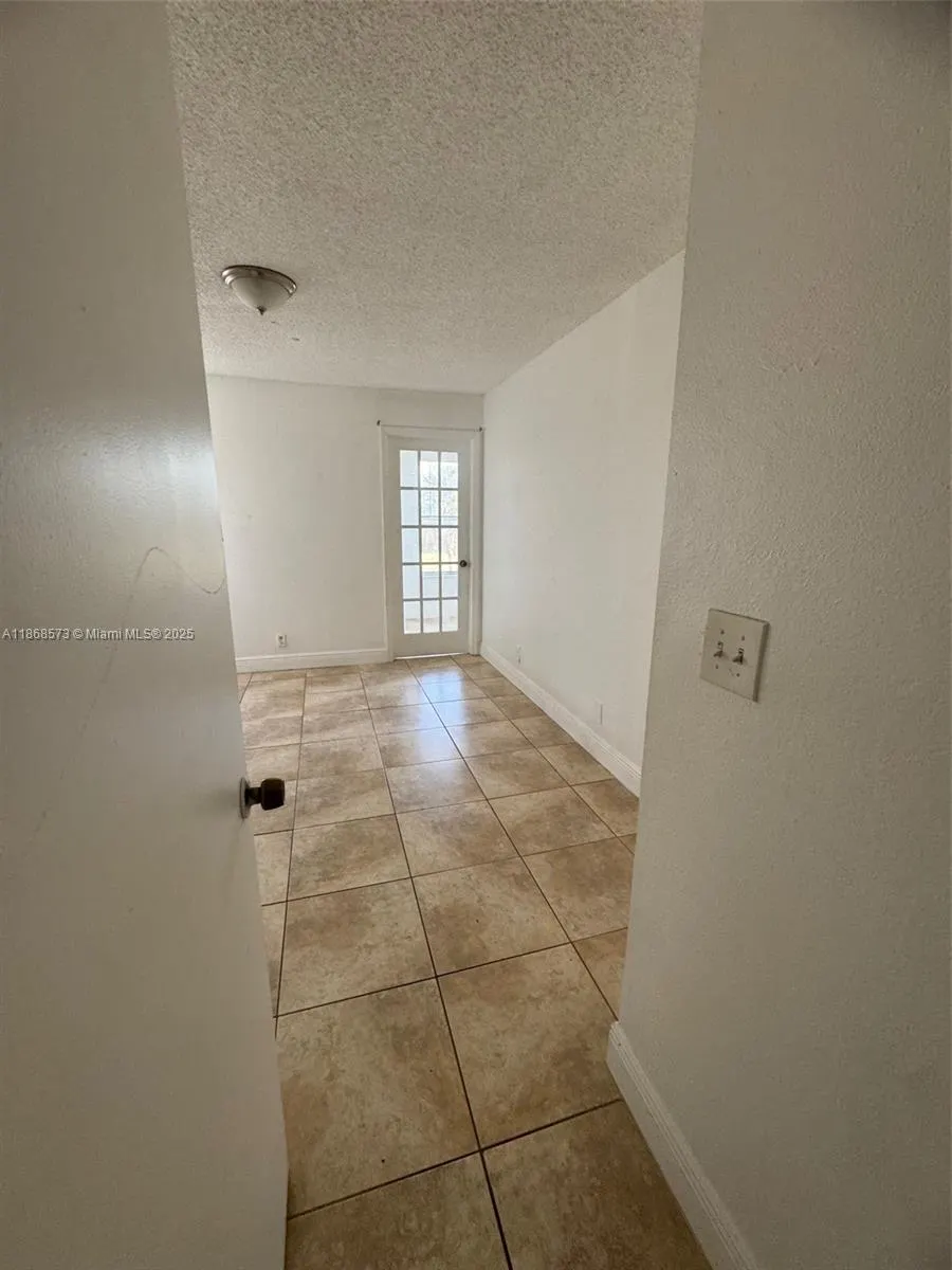 3400 N Pinewalk Dr N, #934