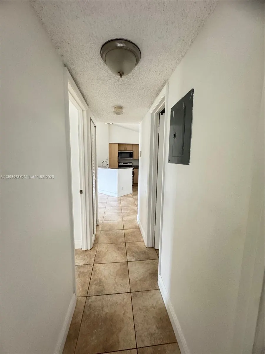 3400 N Pinewalk Dr N, #934