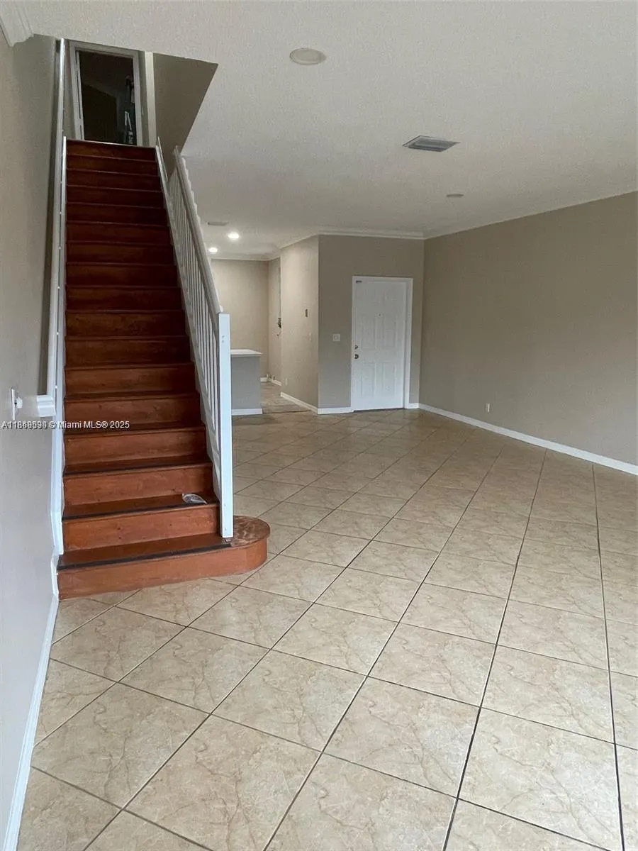 3810 San Simeon Cir