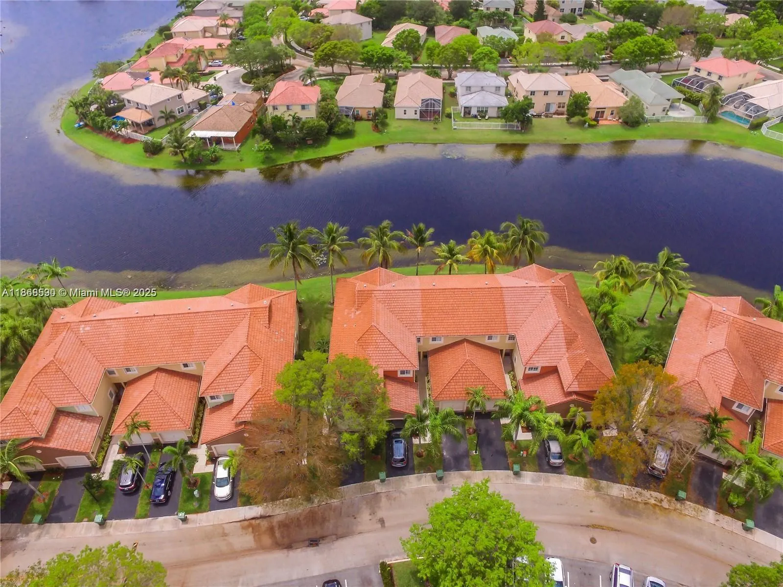 3810 San Simeon Cir