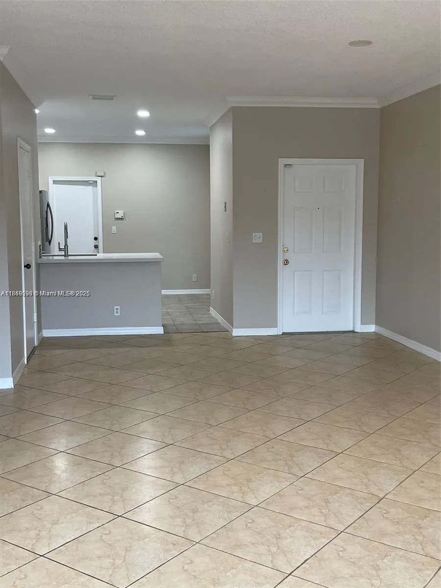3810 San Simeon Cir