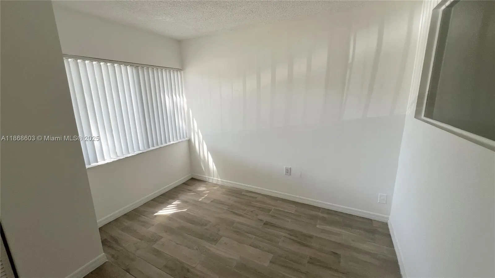711 N Pine Island Rd, #211