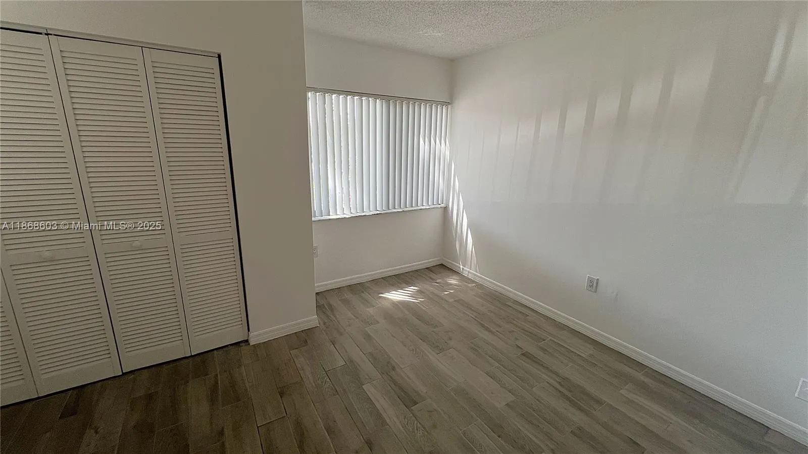 711 N Pine Island Rd, #211