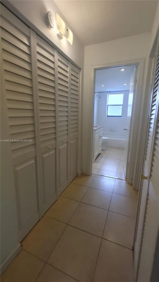 500 NE 2nd St, #110