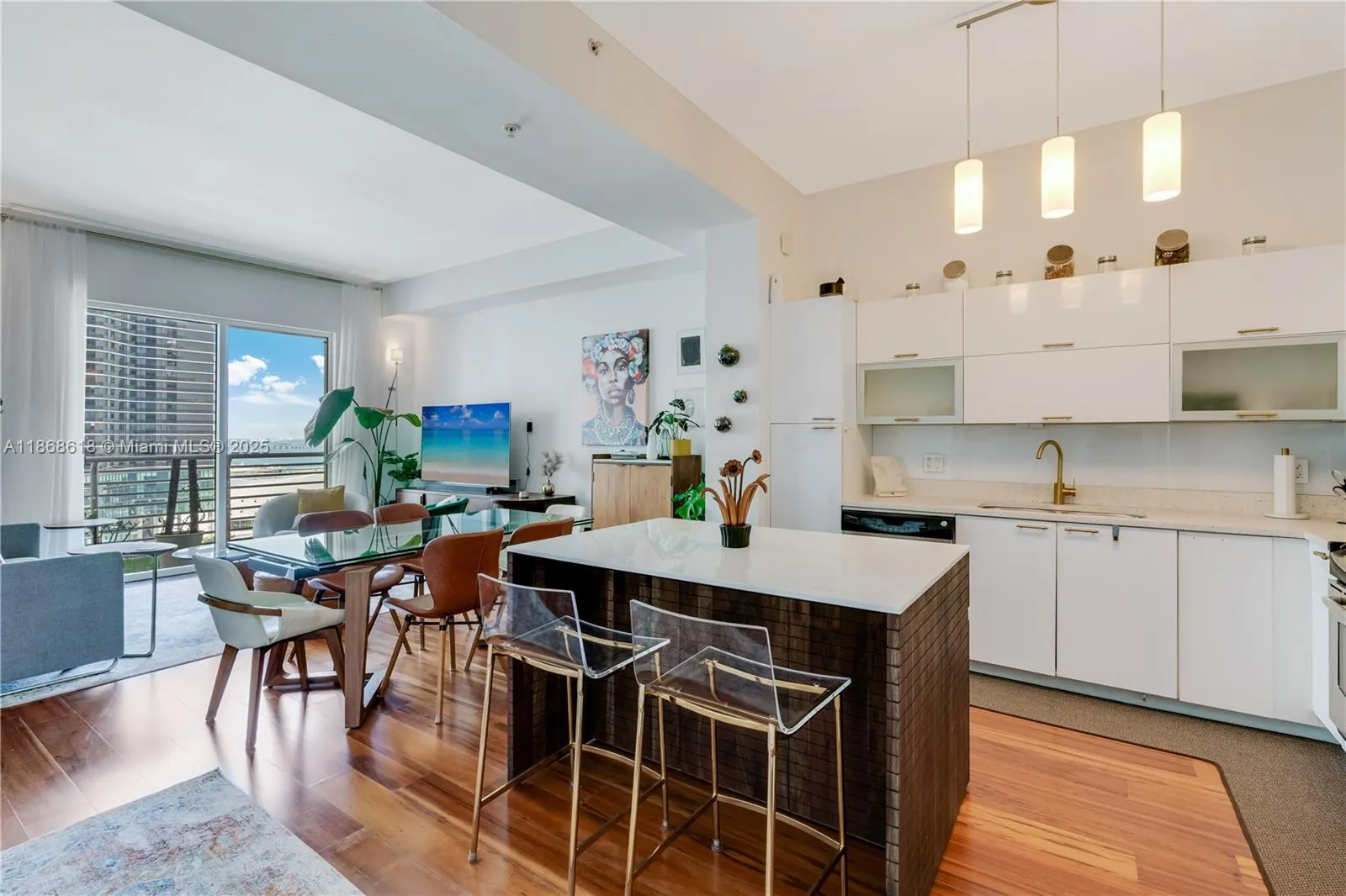 234 NE 3rd St, #LPH06