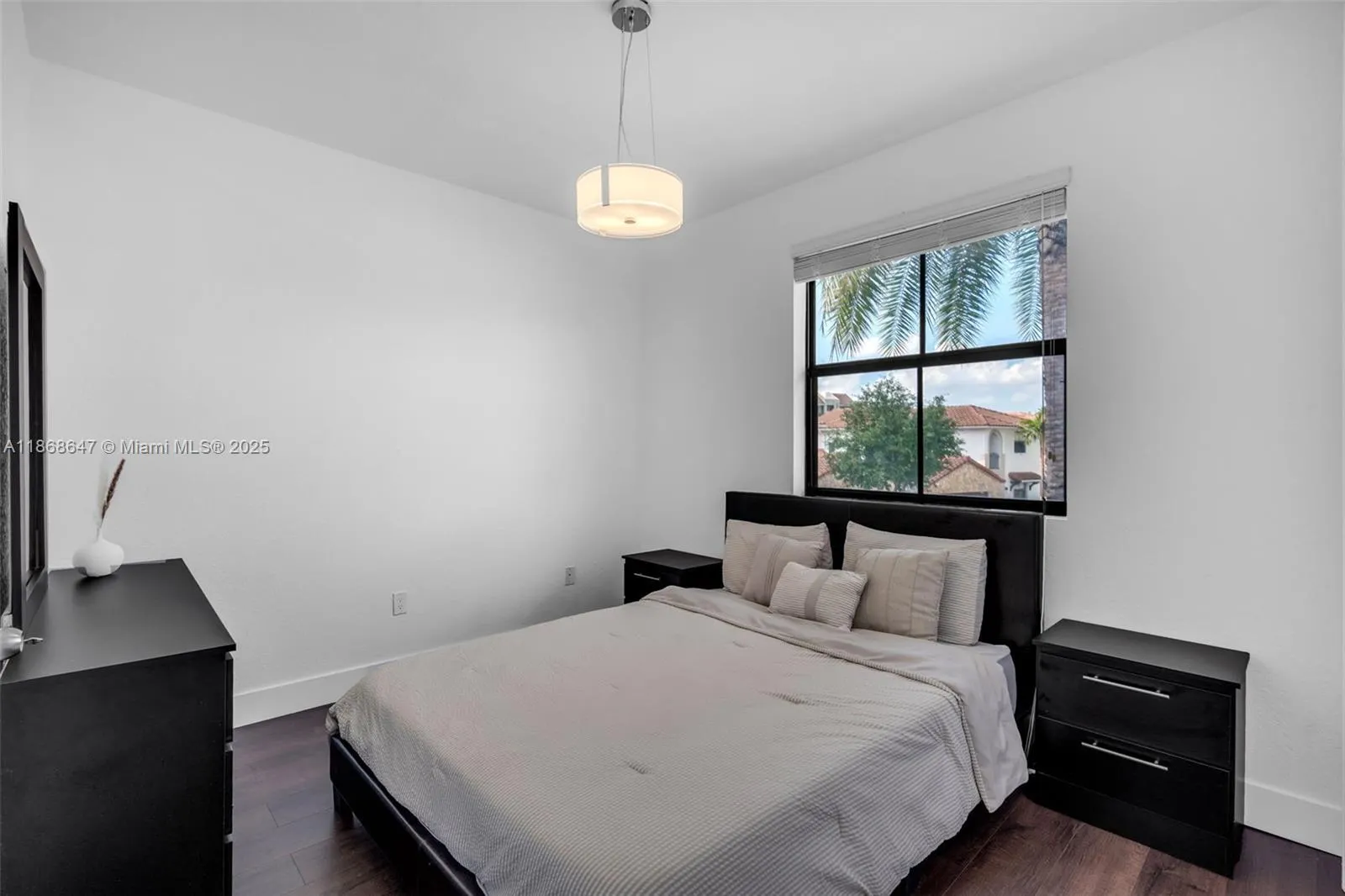 1005 NW 100th Ave