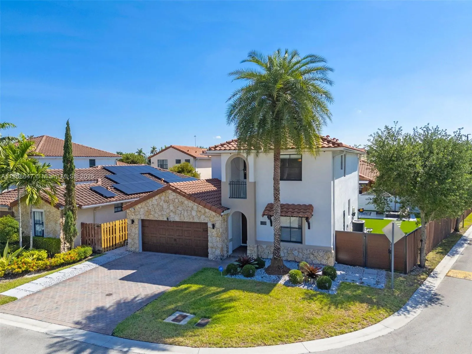 1005 NW 100th Ave