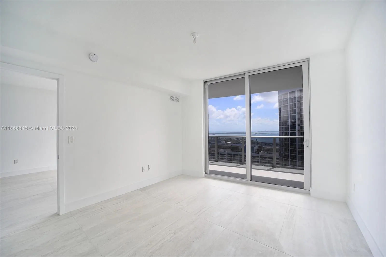 488 NE 18th St, #4608
