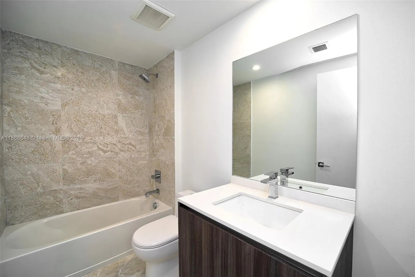 488 NE 18th St, #4608