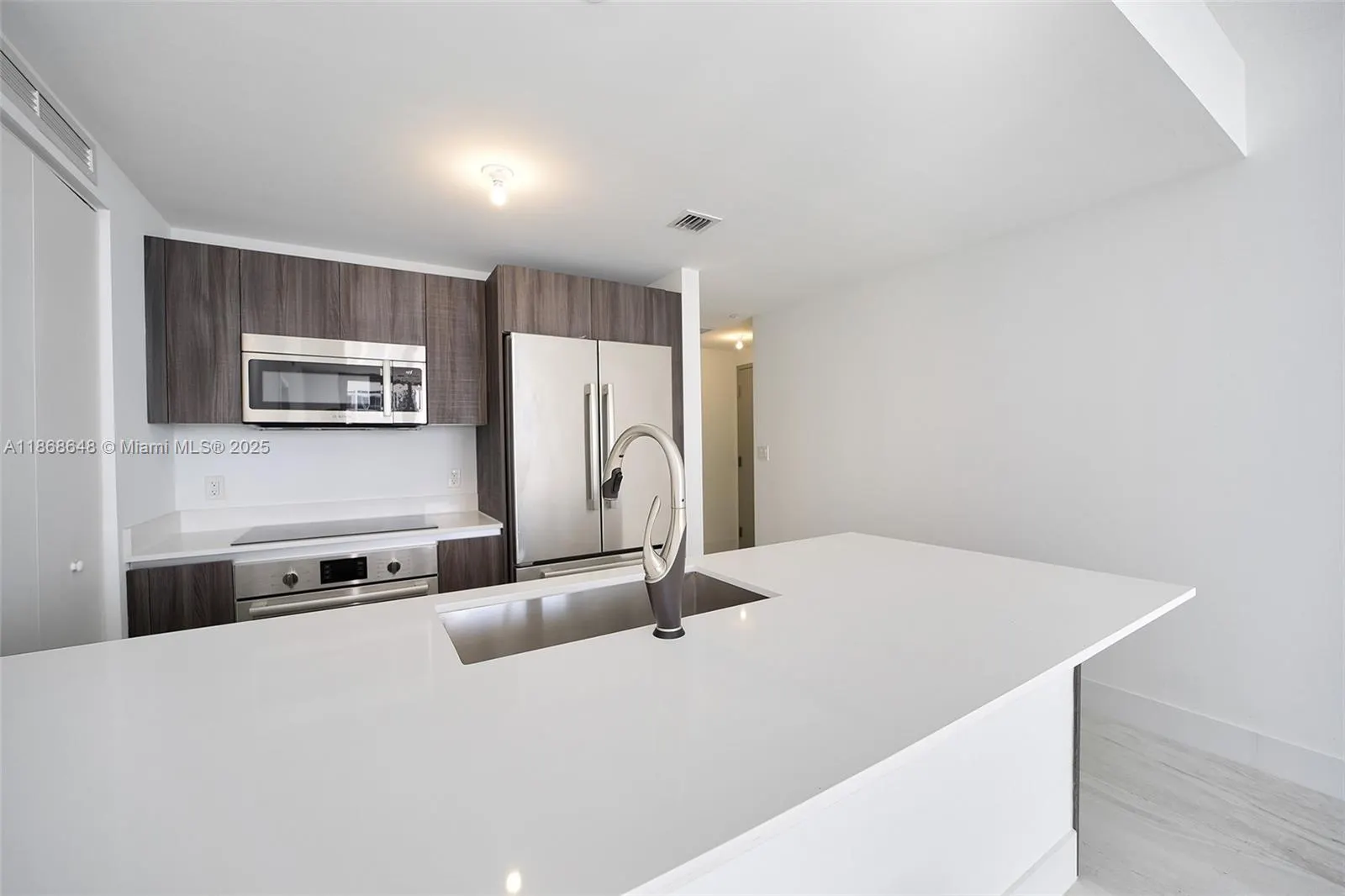 488 NE 18th St, #4608
