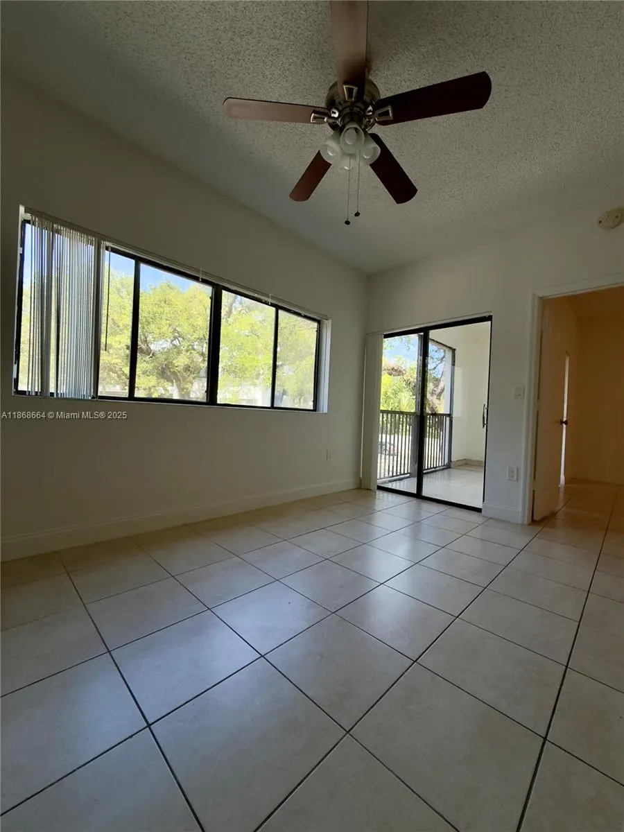 2550 SW 18th Ter, #2303
