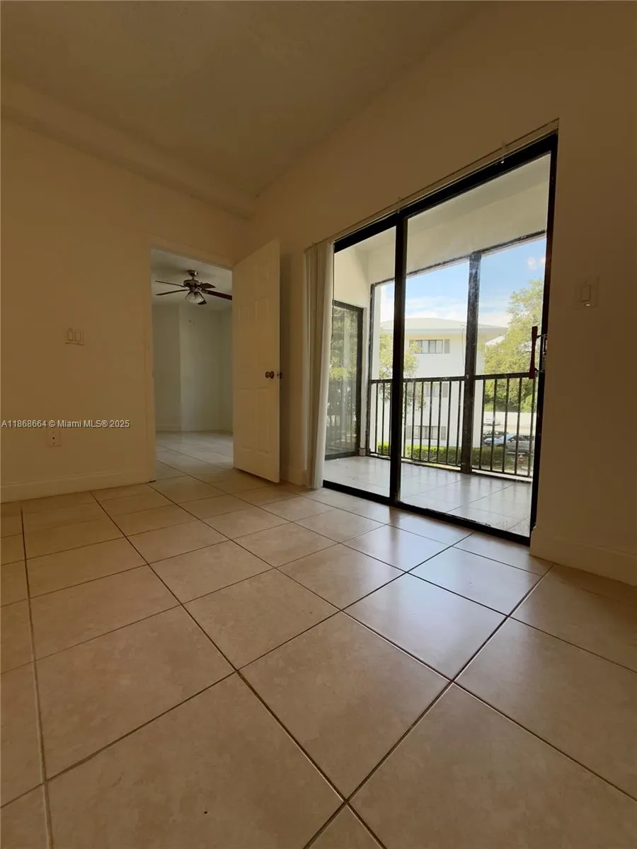 2550 SW 18th Ter, #2303