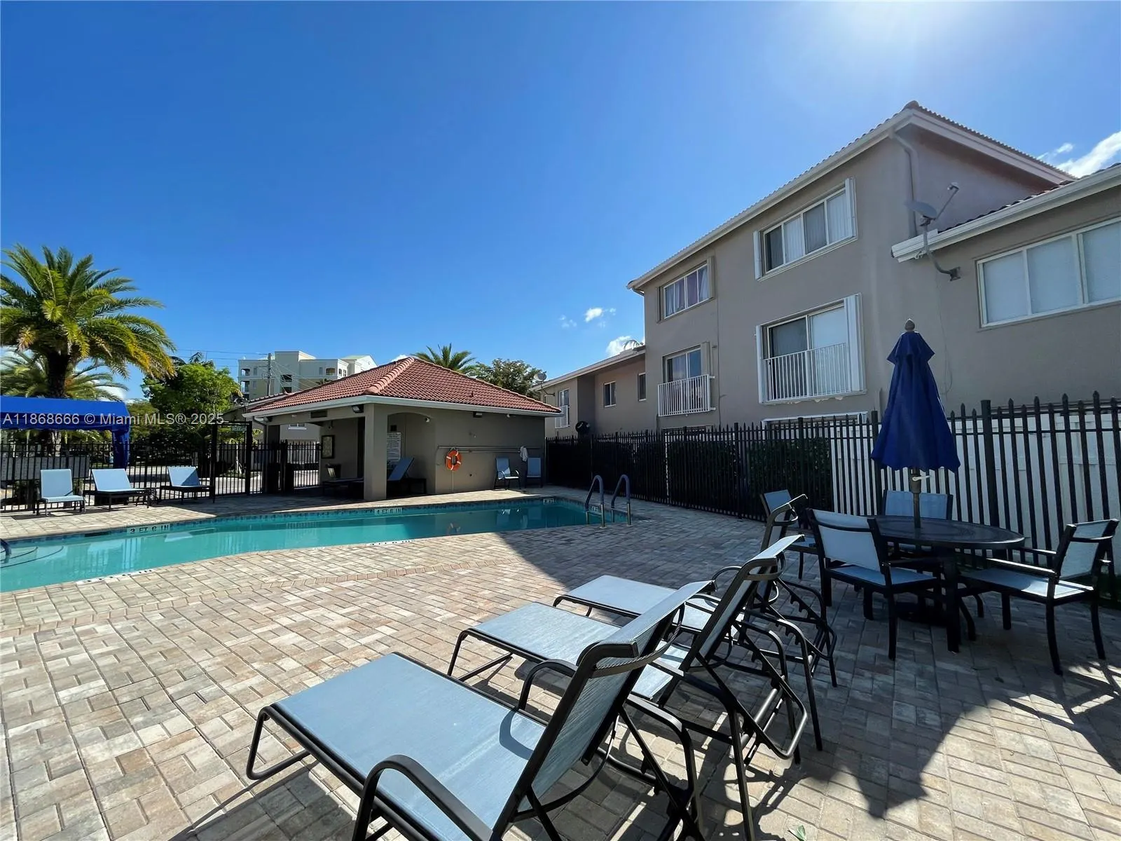 154 Riviera Cir, #154