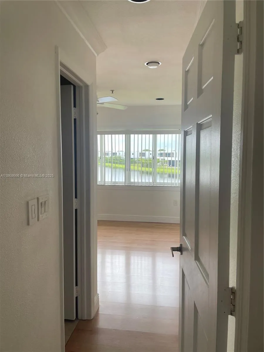154 Riviera Cir, #154